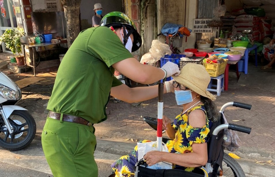 Phường Thành Tô-quận Hải An: Tiếp tục xử phạt thêm 24 trường hợp không đeo khẩu trang nơi công cộng